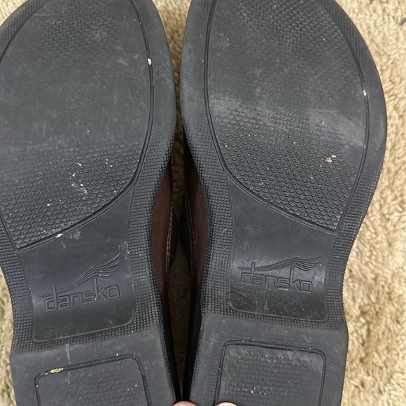 DANSKO Size  (9 be-9.5). 40 EU size.  GREAT shoes - Picture 6 of 10